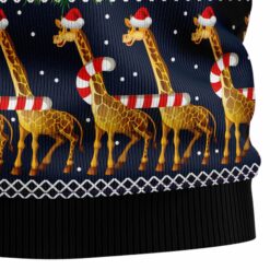 16640937578892c070fd Giraffe Christmas sweater